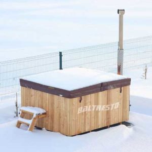 wood-fired-hot-tub-winter-2 pic wood-fired-hot-tub-winter-2